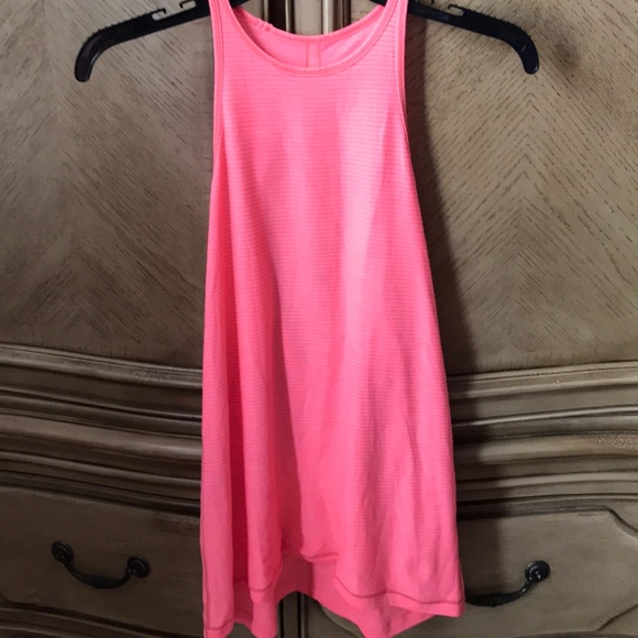 Lululemon Tank - Picture 1 of 4